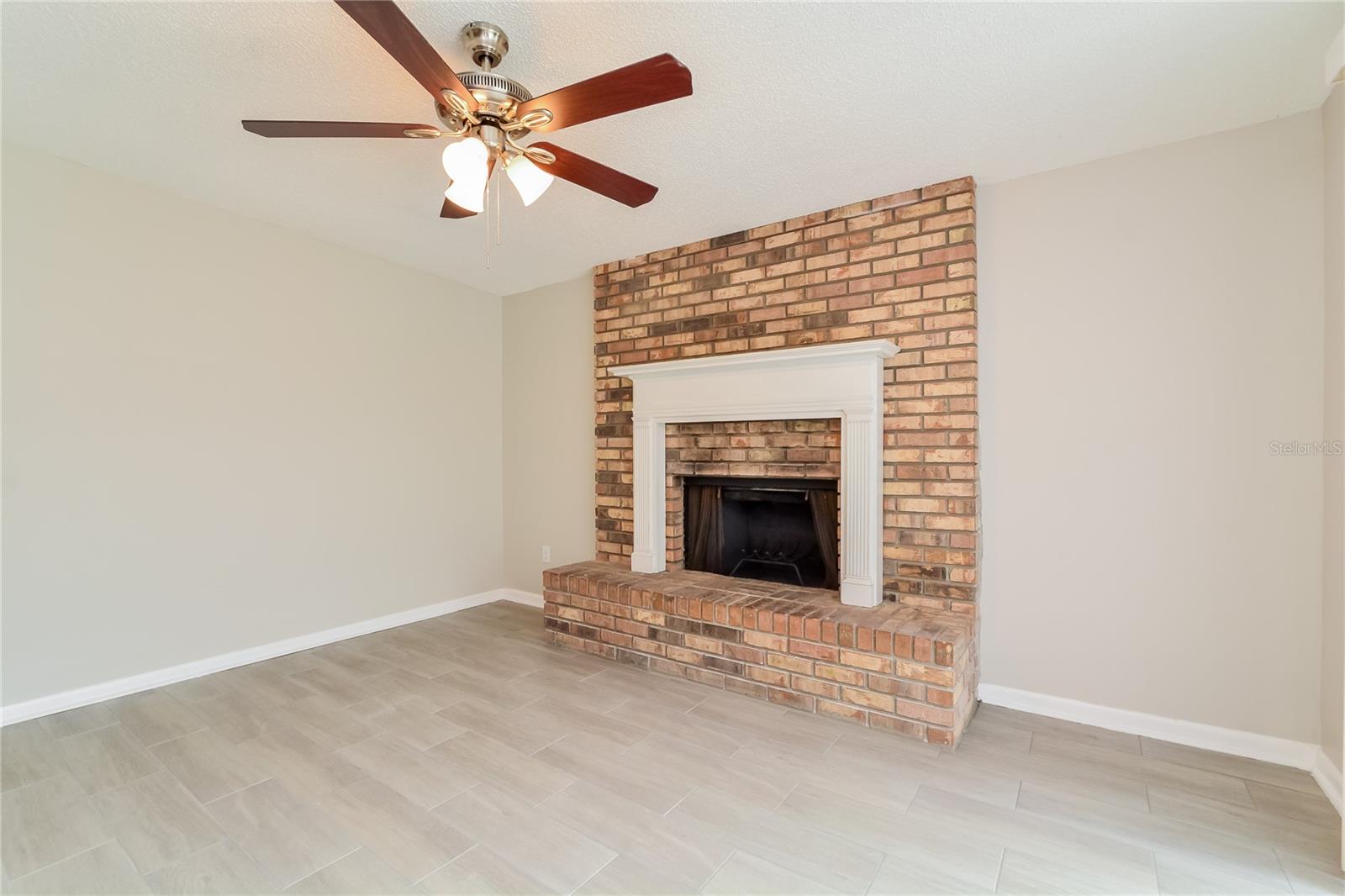 CHICKASAW OAKS PH 02 - Residential Lease