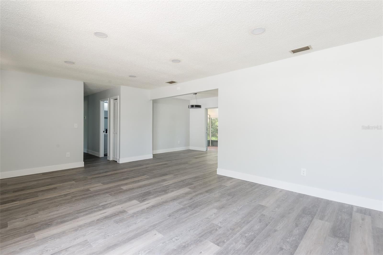 902 SHANGRI LA DRIVE