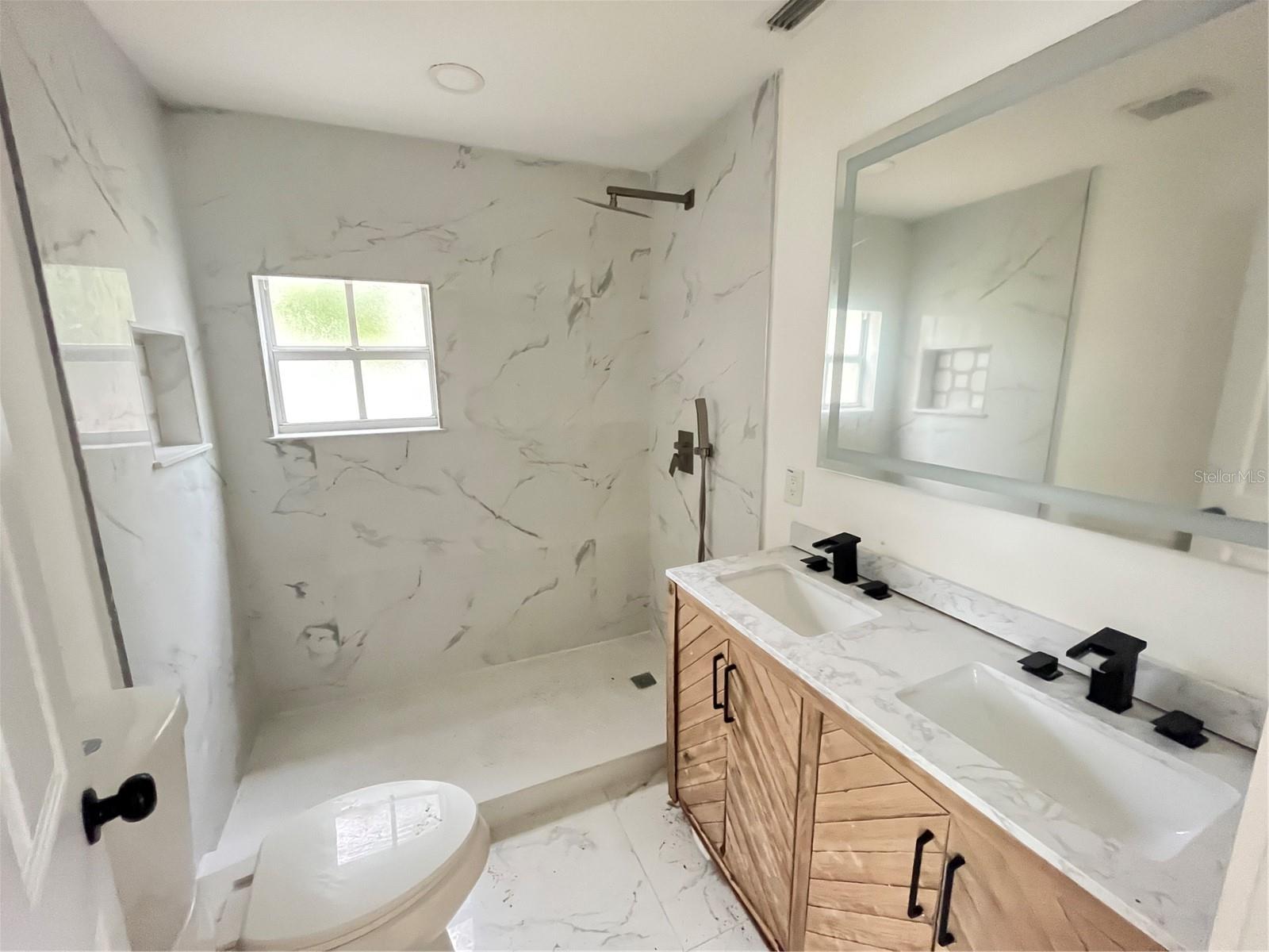 RIO VISTA SEC 6 - Residential