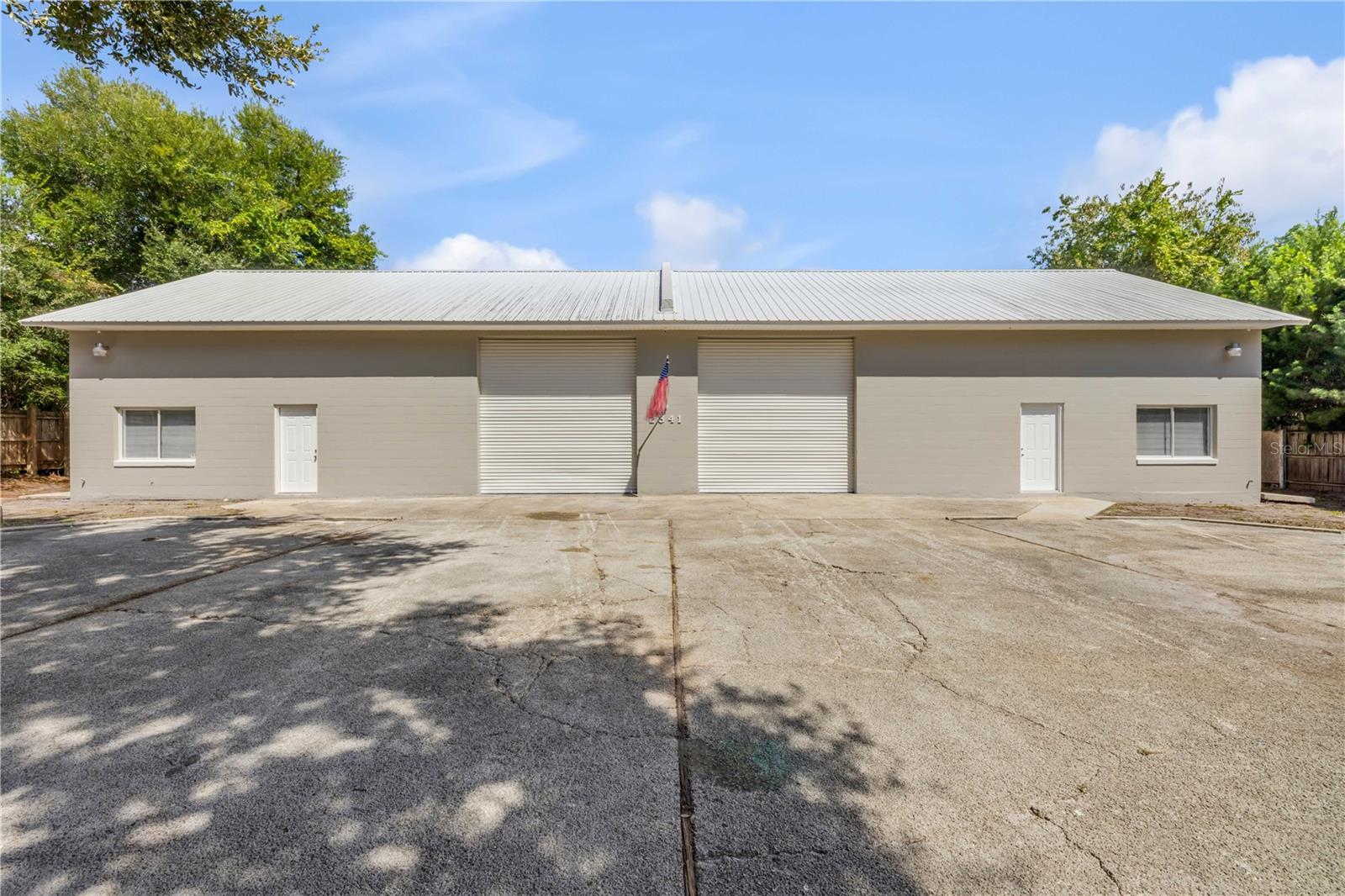 2341 GUAVA DRIVE
