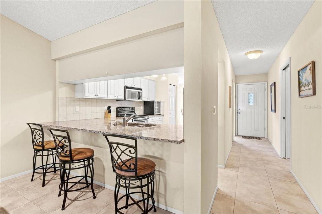 Photo of 5713 Avista Drive #4112, Sarasota, FL 34243 (MLS # A4694010)