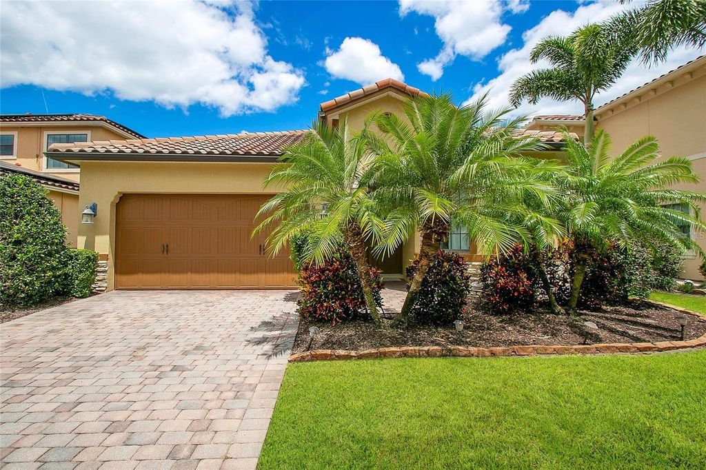 Photo of 8407 Prestbury Drive, Orlando, FL 32832 (MLS # O6404376)