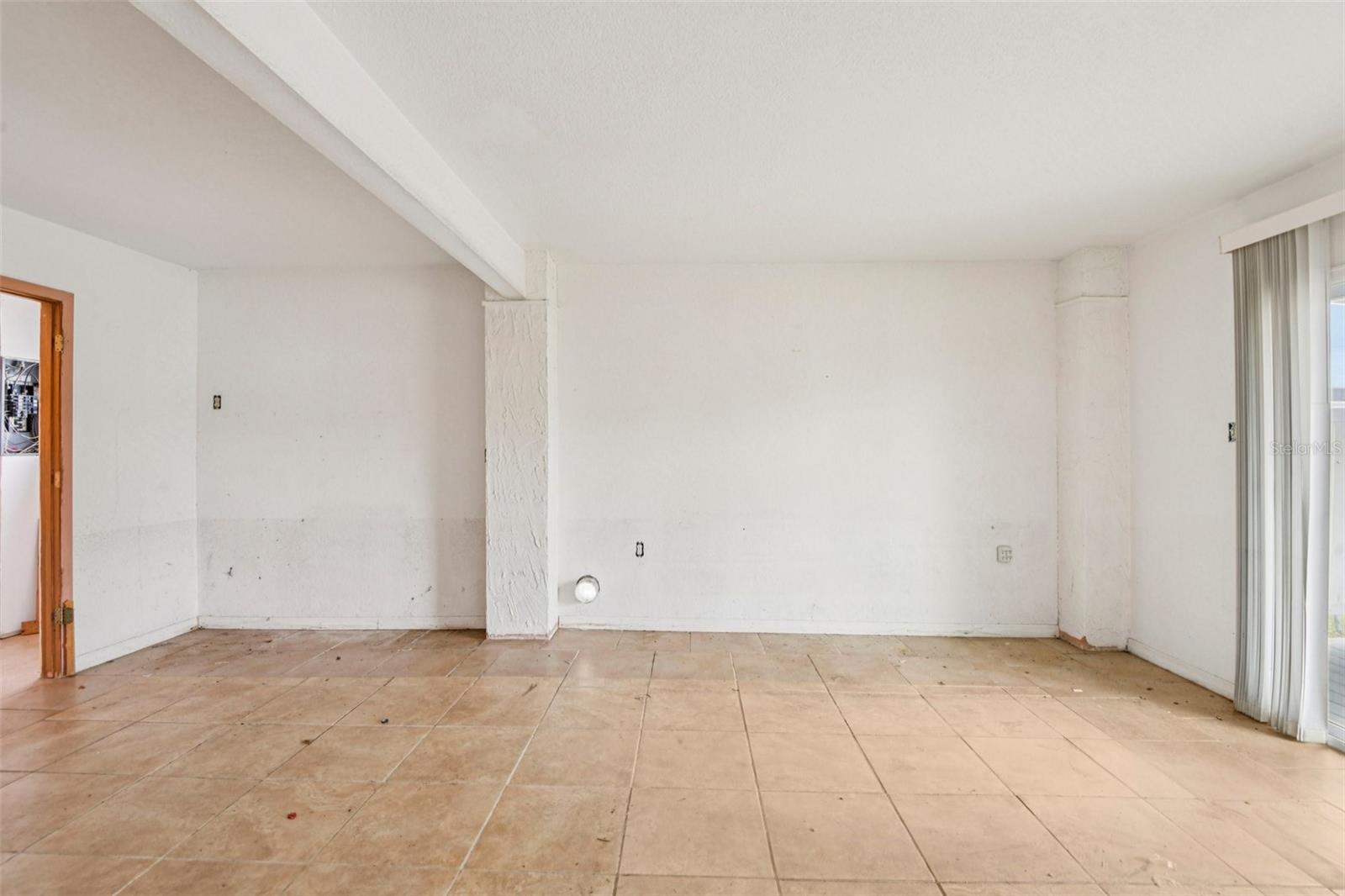 HUDSON BEACH ESTATES - Residential