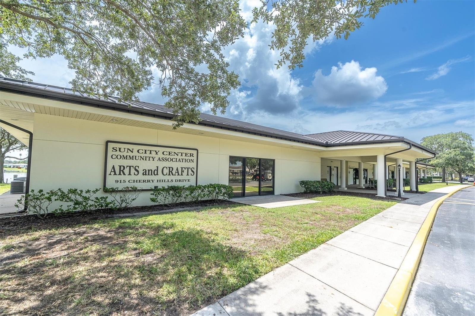 SUN CITY CENTER UNIT 35 - Residential