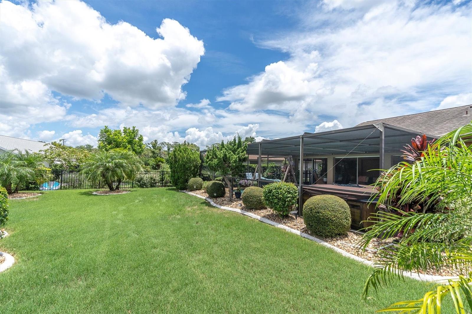 SUN CITY CENTER UNIT 35 - Residential