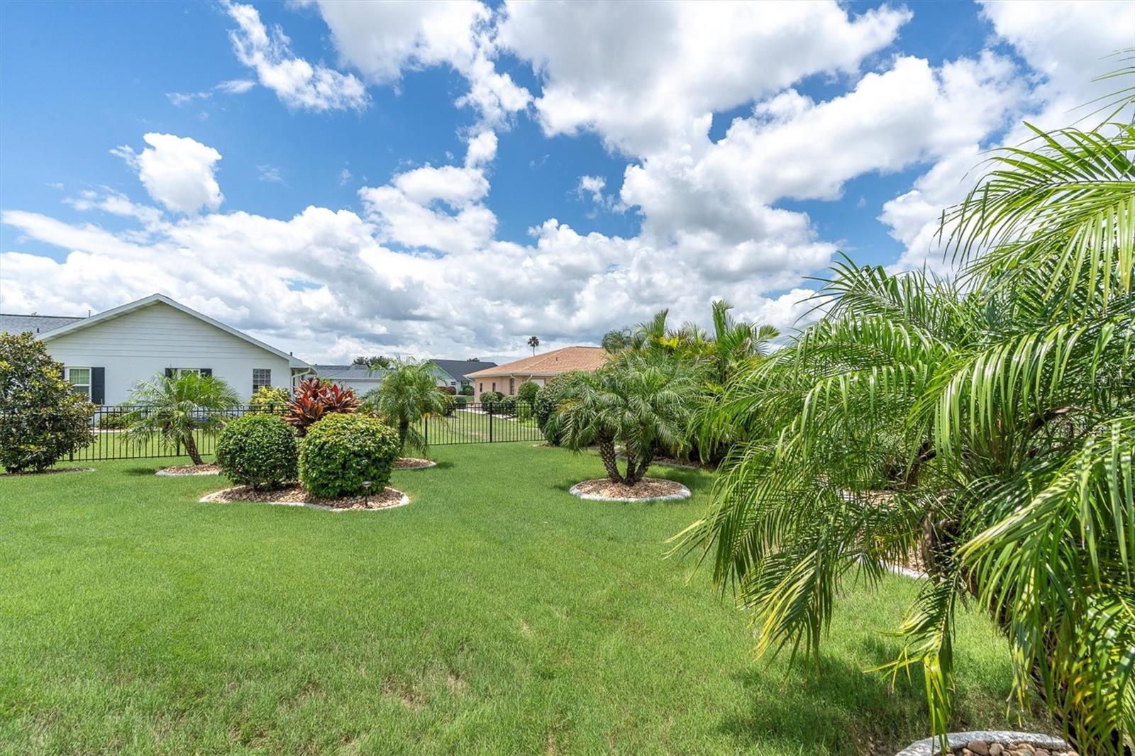 SUN CITY CENTER UNIT 35 - Residential