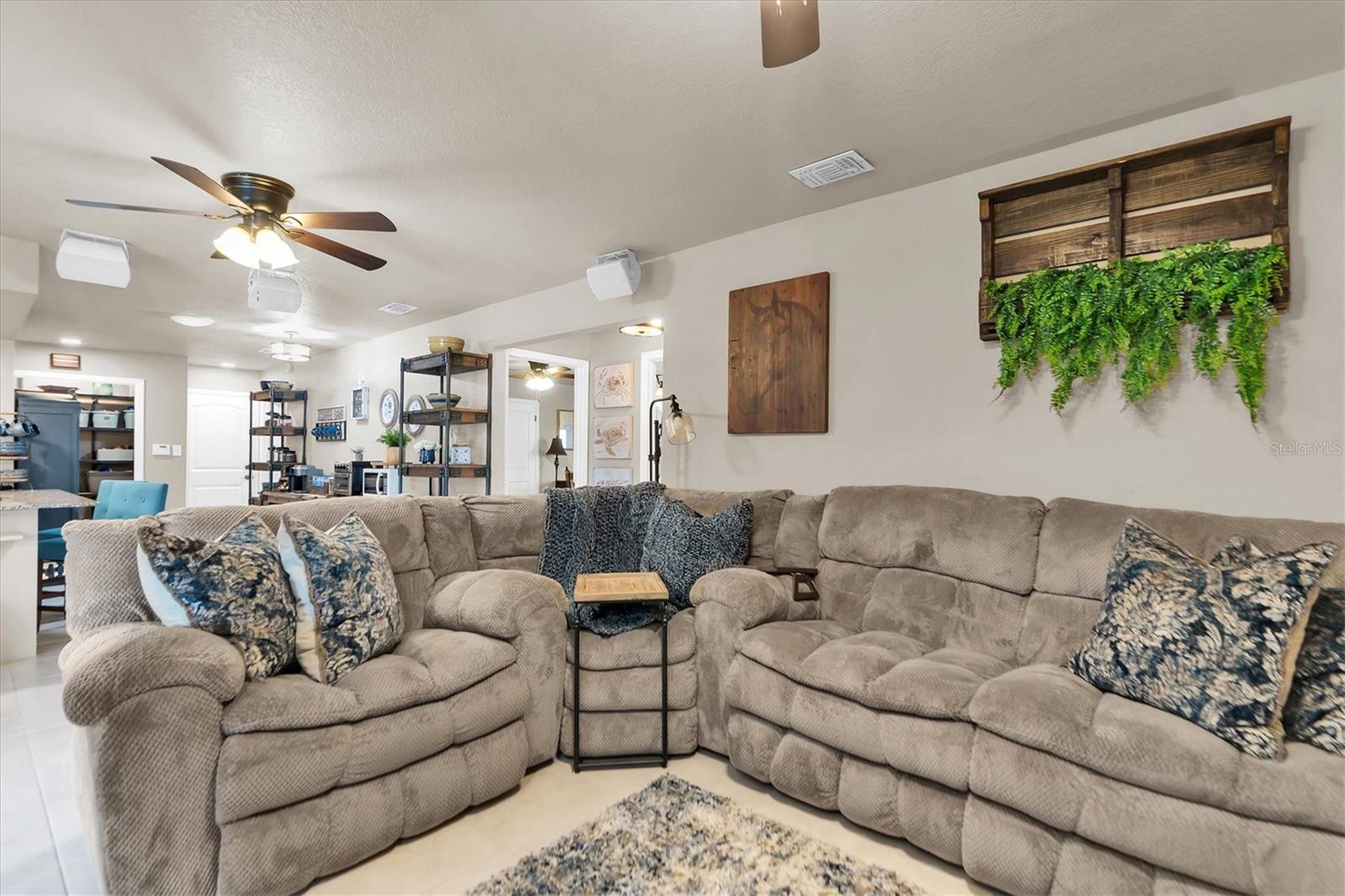 SUN CITY CENTER UNIT 35 - Residential