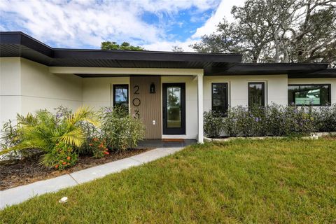 Photo of 203 Driftwood Drive W, Palm Harbor, FL 34683 (MLS # TB8403059)