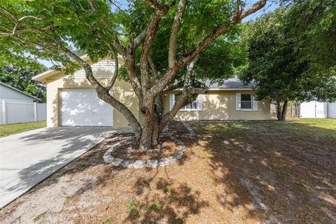 Photo of 4680 NE 28th Terrace, Ocala, FL 34479 (MLS # OM724535)
