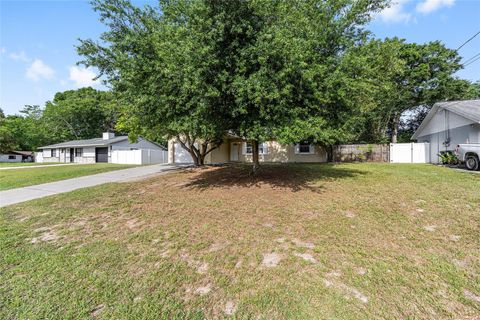 Tiny photo for 4680 NE 28th Terrace, Ocala, FL 34479 (MLS # OM724535)