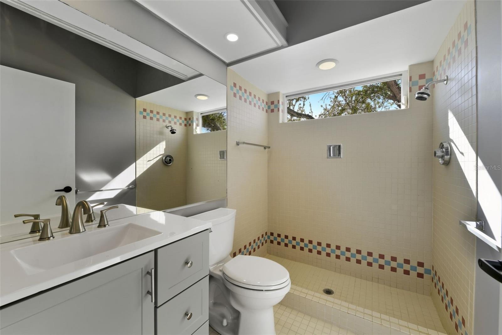 PRESTANCIA - Residential