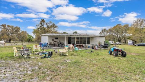 A home in LAKELAND