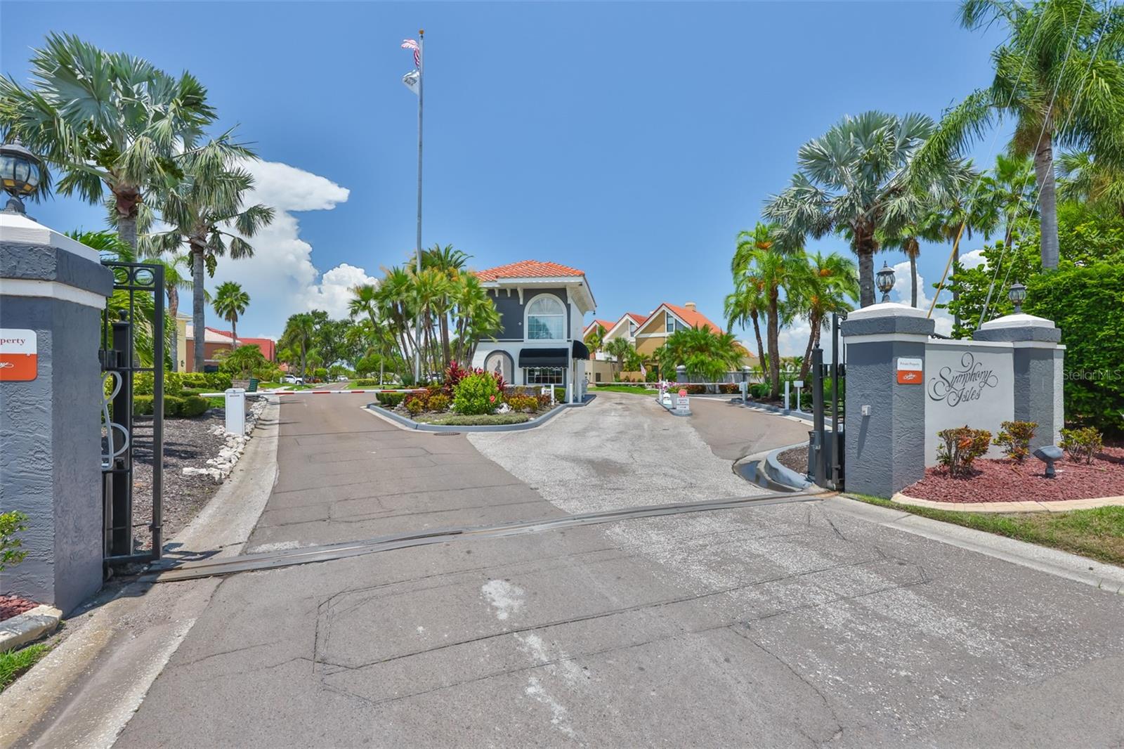 SYMPHONY ISLES UNIT ONE - Residential