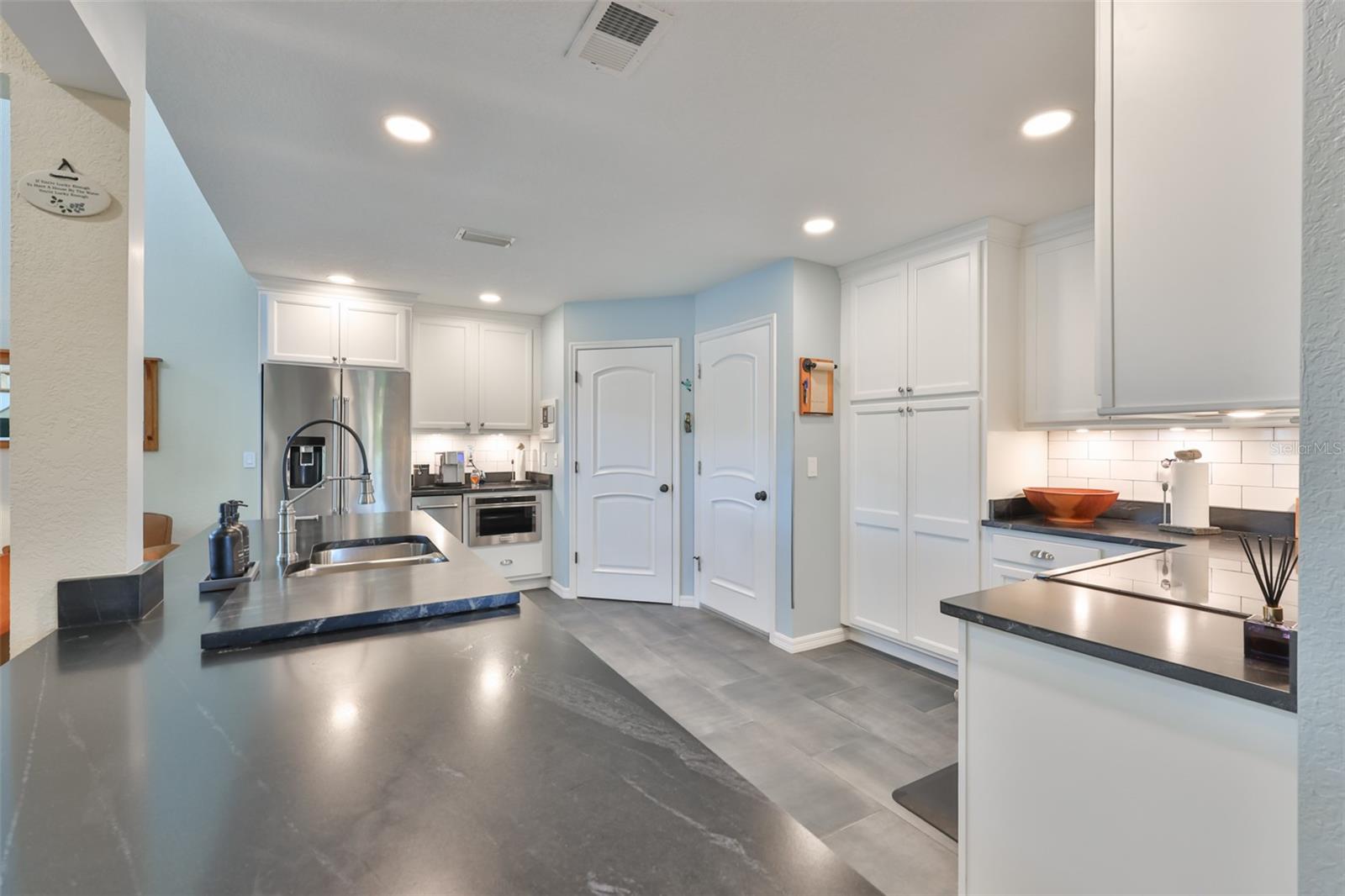 SYMPHONY ISLES UNIT ONE - Residential
