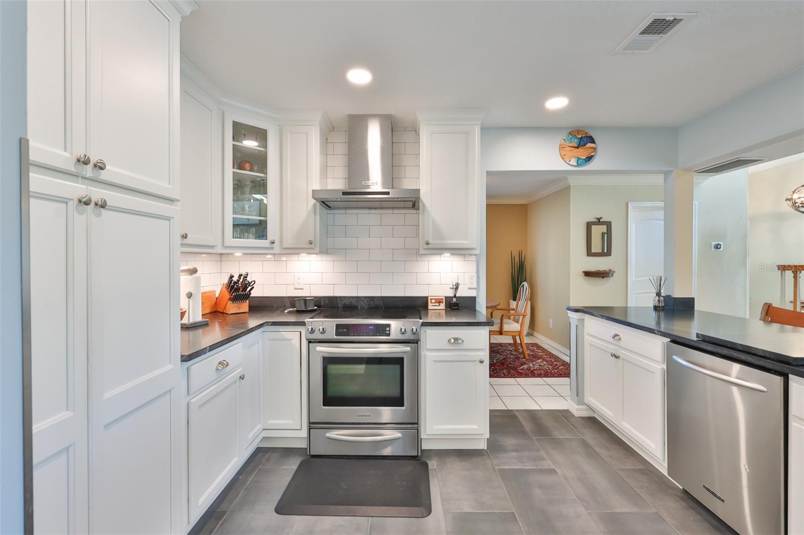 SYMPHONY ISLES UNIT ONE - Residential