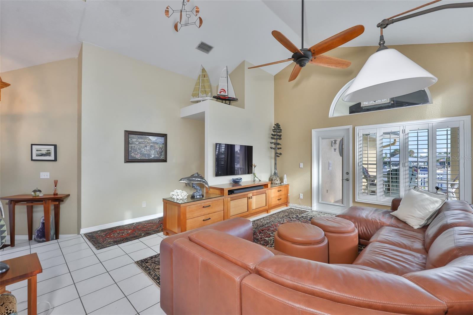 SYMPHONY ISLES UNIT ONE - Residential