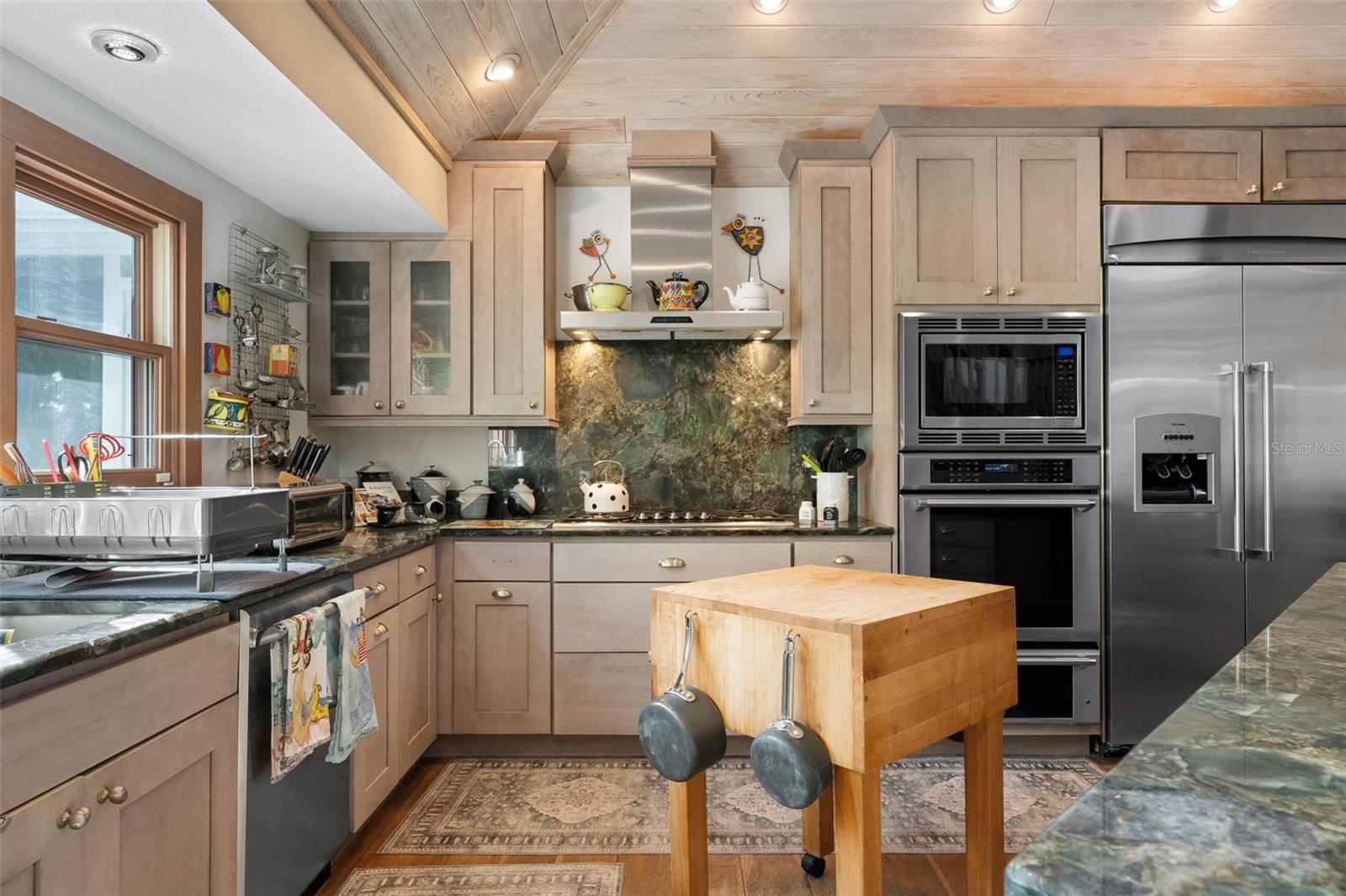 LAGUNA MARIA REV - Residential