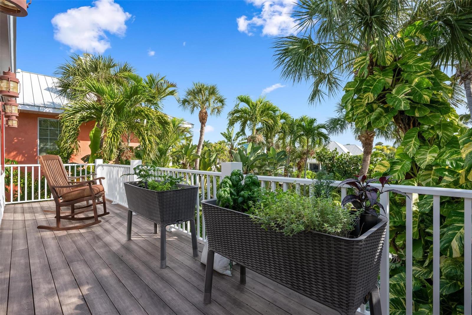 LAGUNA MARIA REV - Residential