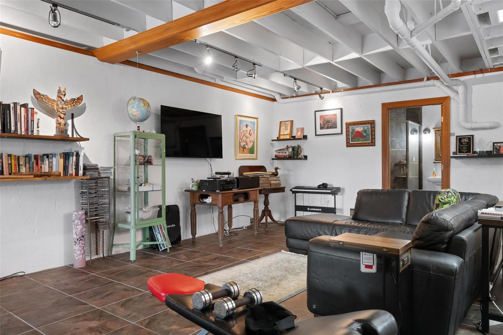 LAGUNA MARIA REV - Residential