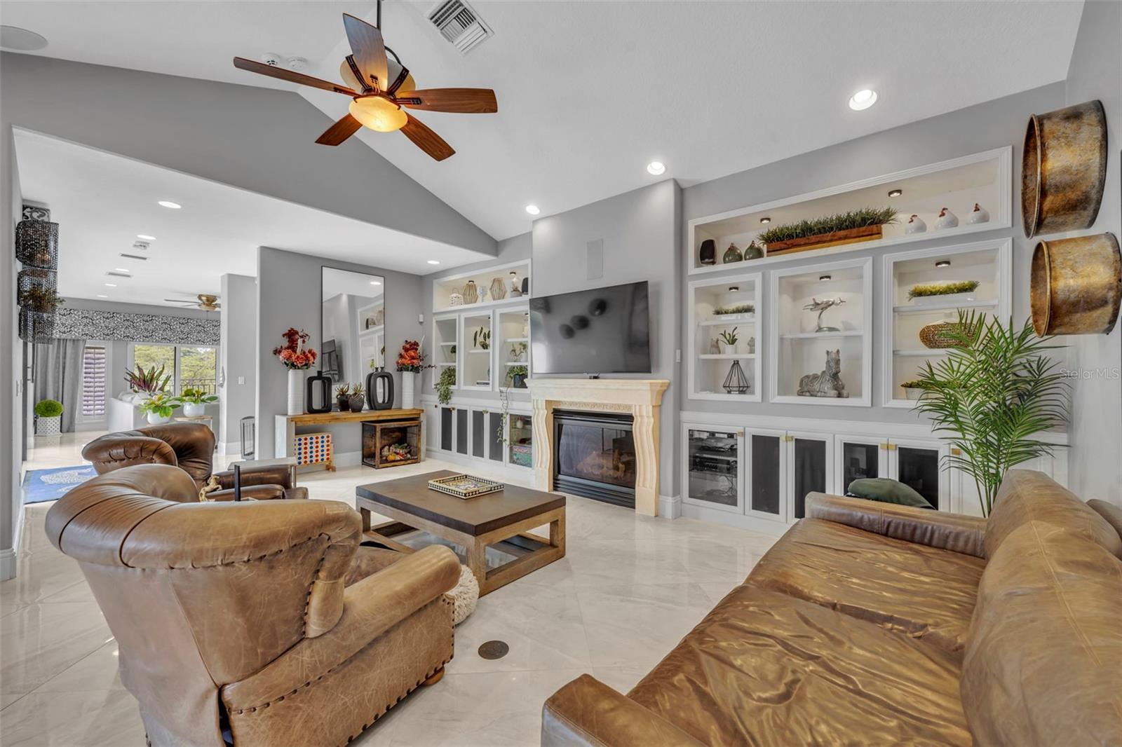 LAKE HILL WOODS SUB - Residential