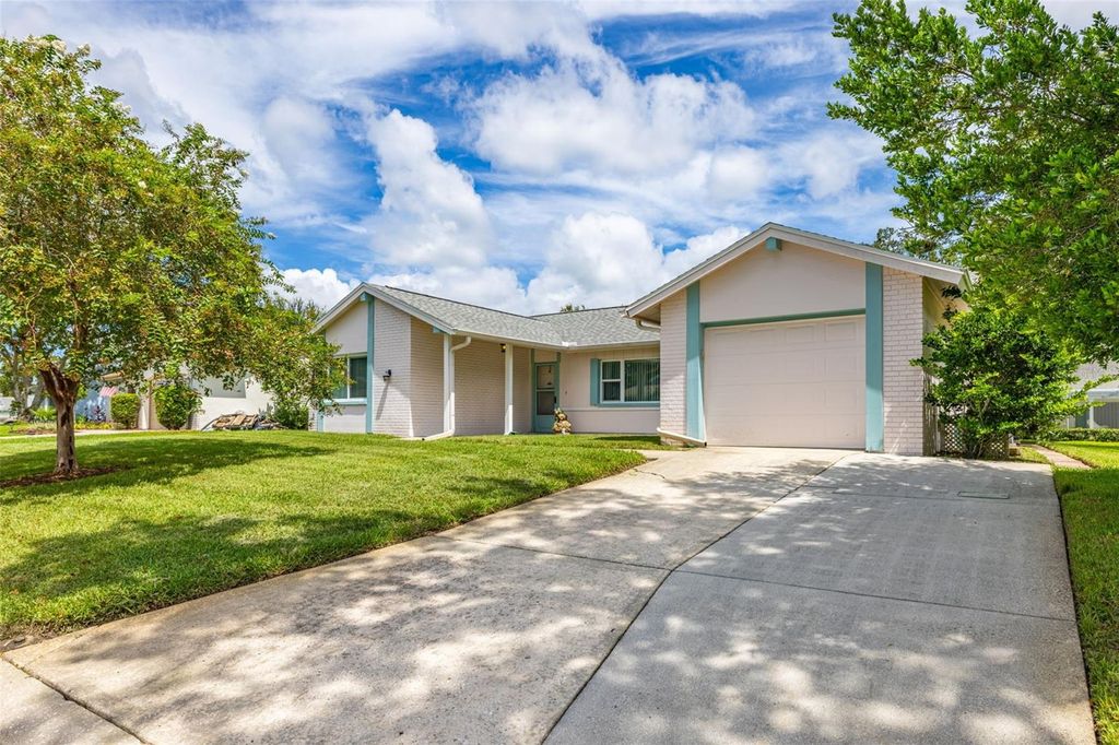 Photo of 13004 Serpentine Drive, Hudson, FL 34667 (MLS # TB8426979)