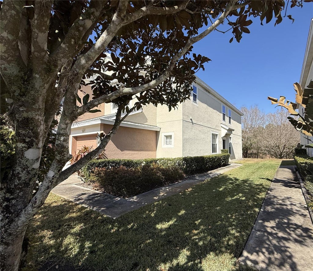Photo of 26627 Castleview Way, Wesley Chapel, FL 33544 (MLS # TB8543326)