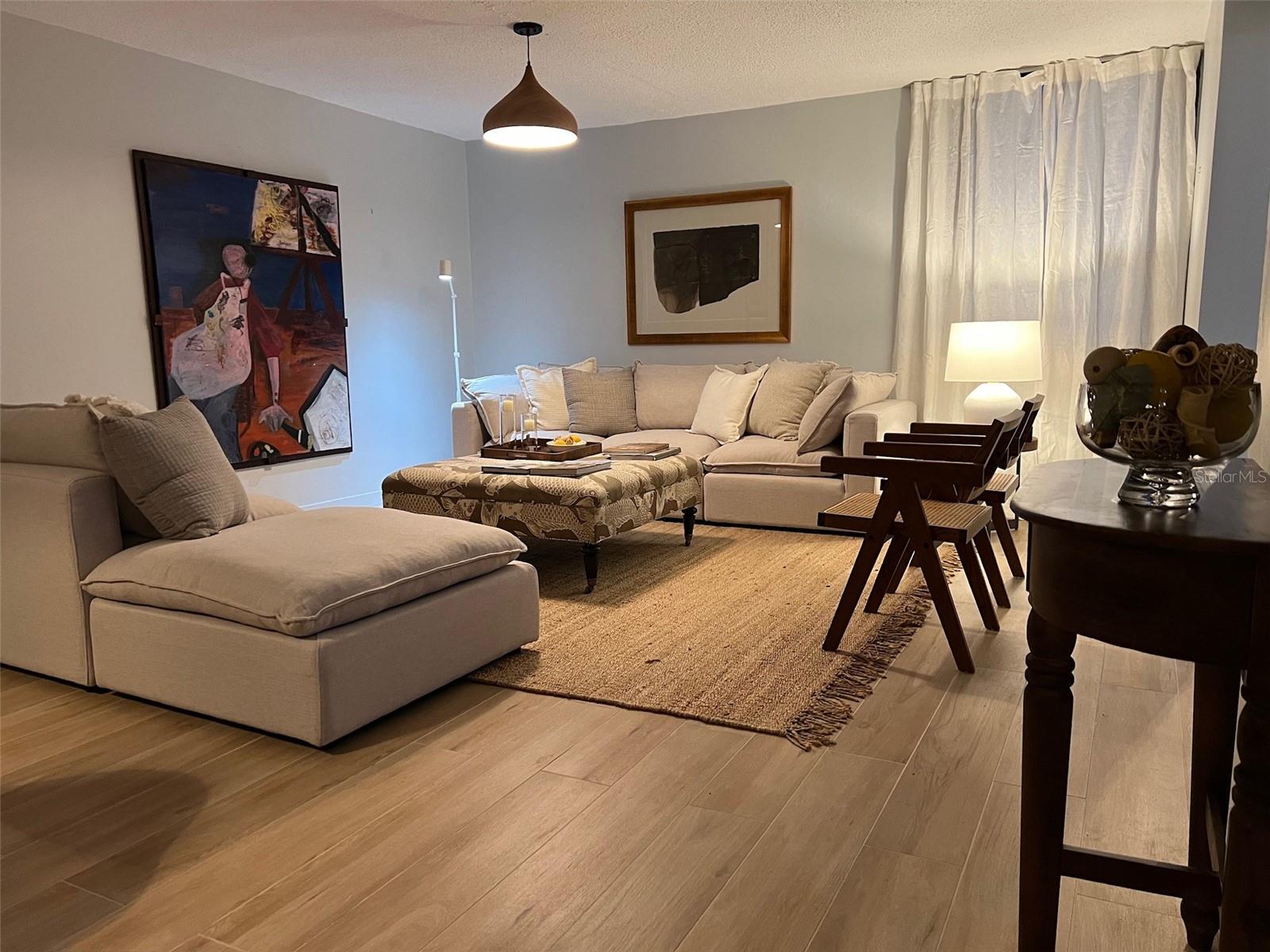 Parque de las Fuentes 690 CESAR GONZALEZ 808