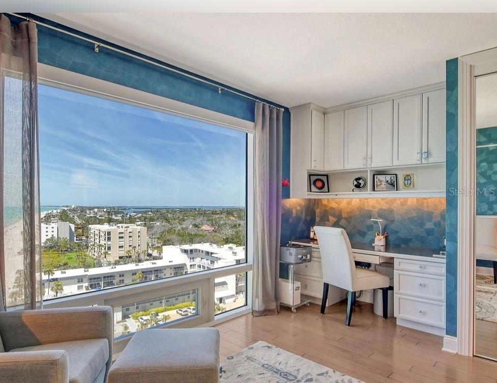 ISLANDS WEST - Residential Lease