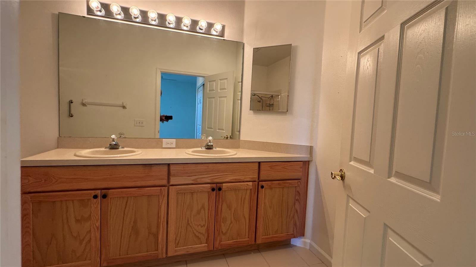 LAKERIDGE FALLS PH 1C - Residential