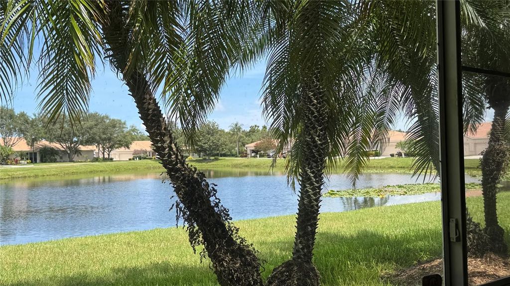 Photo of 8228 Simpson Falls Court, Sarasota, FL 34243 (MLS # A4658021)