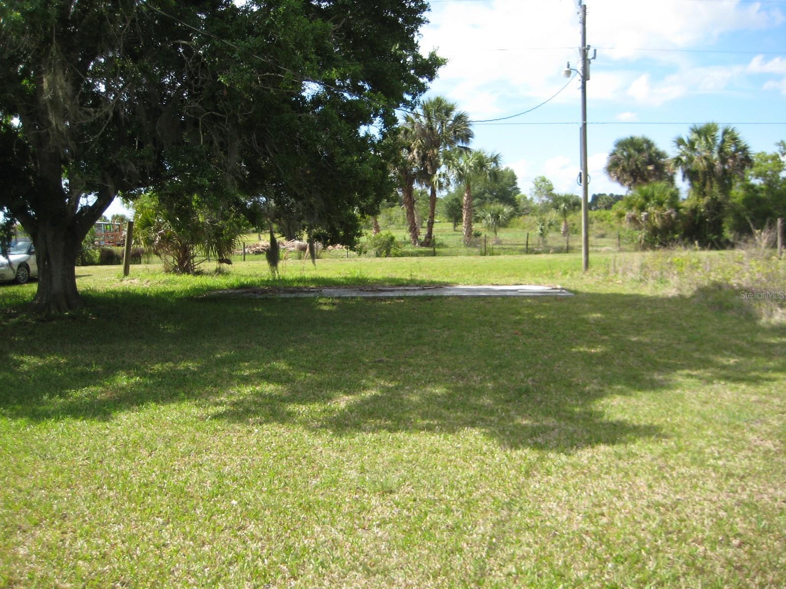 LOTS O & P OF TRACT 1 EAST 1/2 OF THE SOUTH 1/2 OF - Residential
