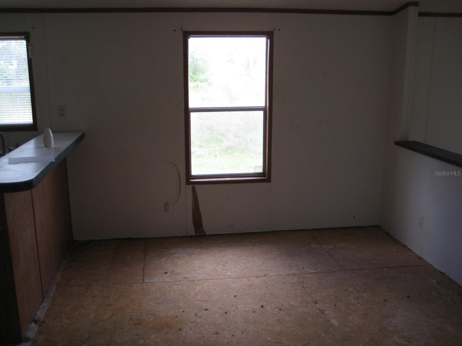 LOTS O & P OF TRACT 1 EAST 1/2 OF THE SOUTH 1/2 OF - Residential