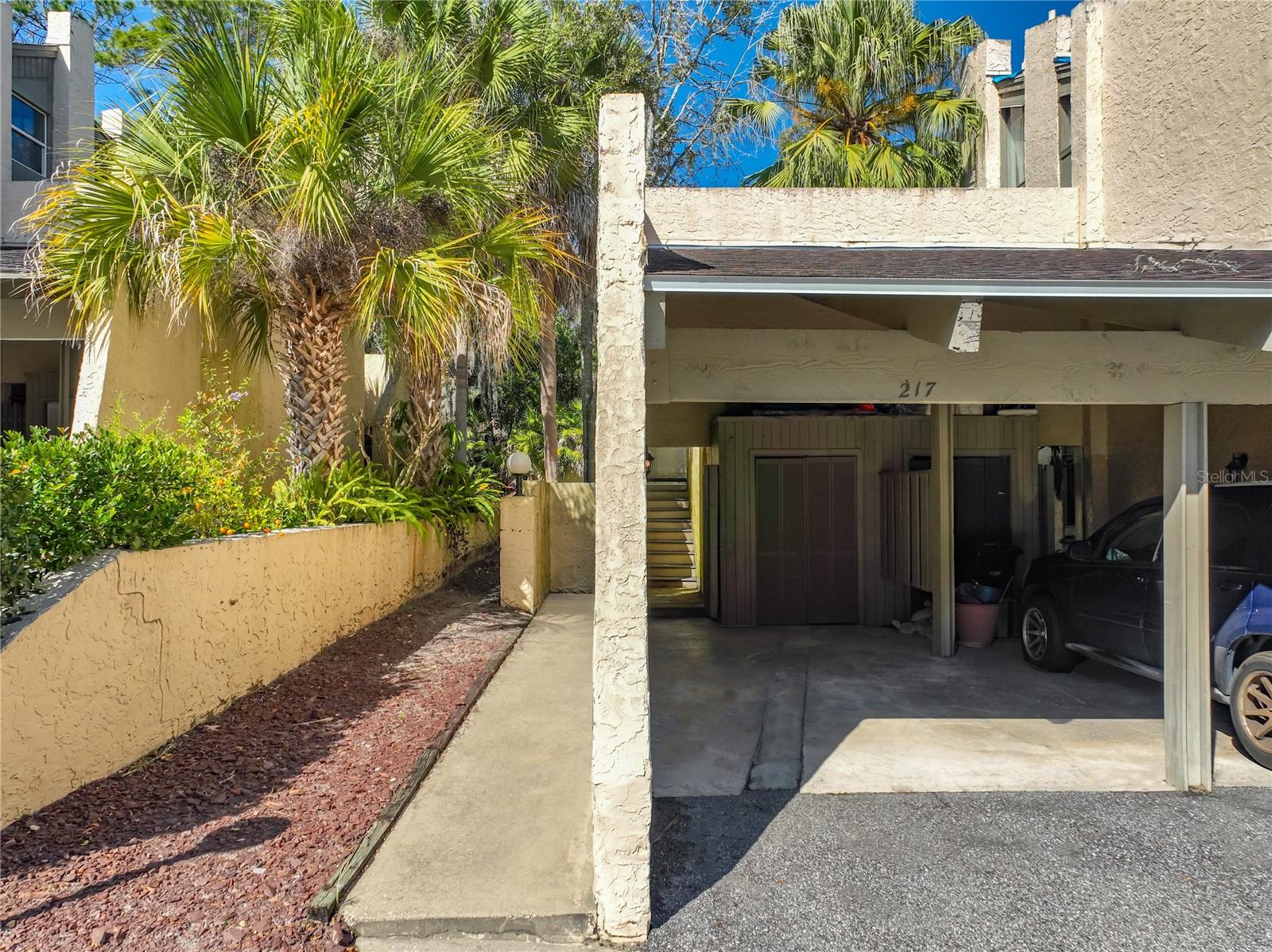 WEKIVA VILLAS CONDO - Residential