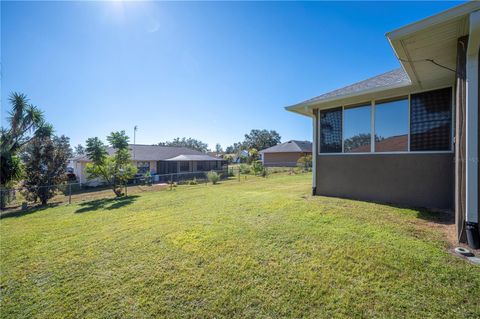 A home in LAKE WALES