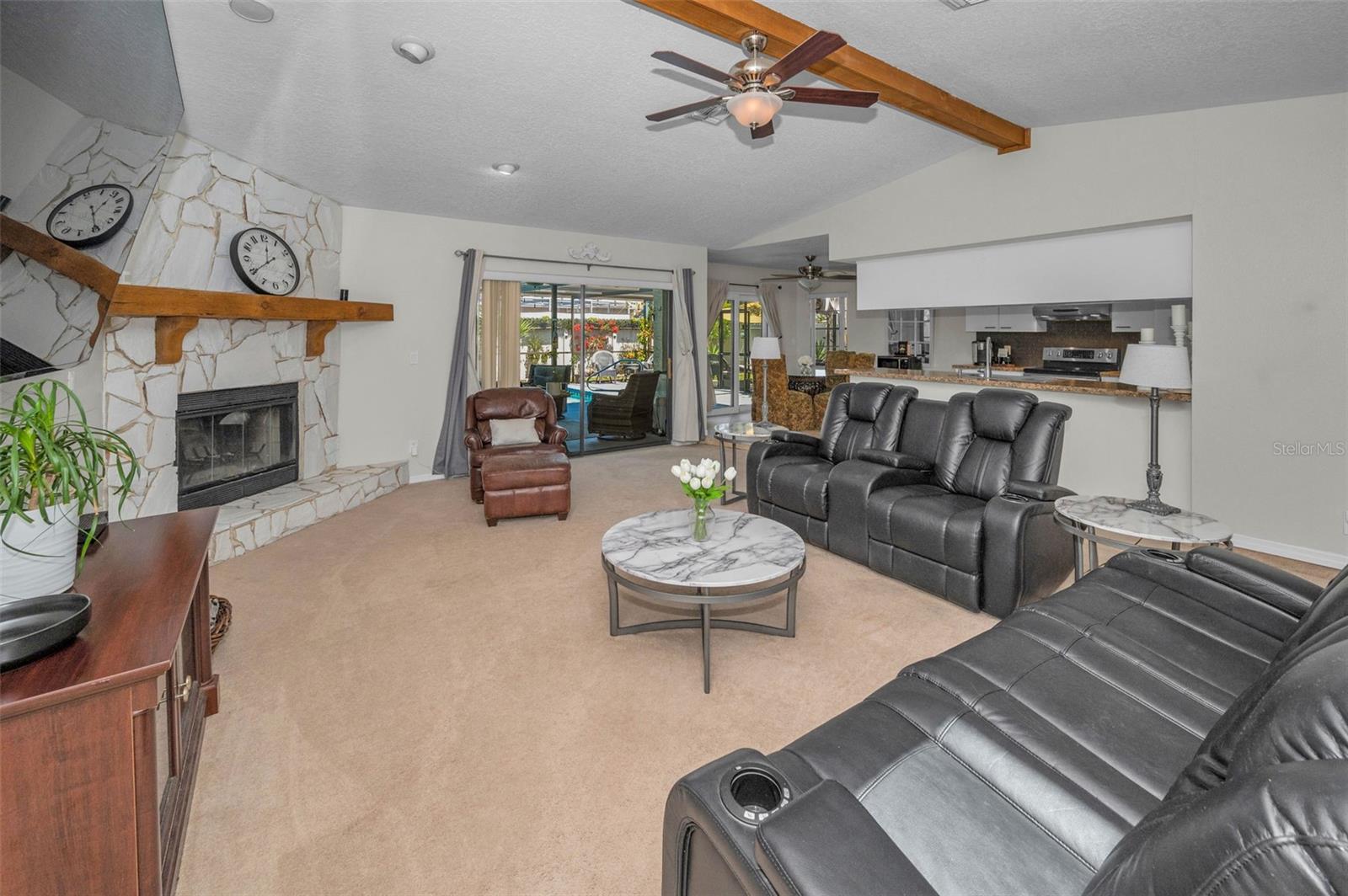 HUNTERS RIDGE - Residential