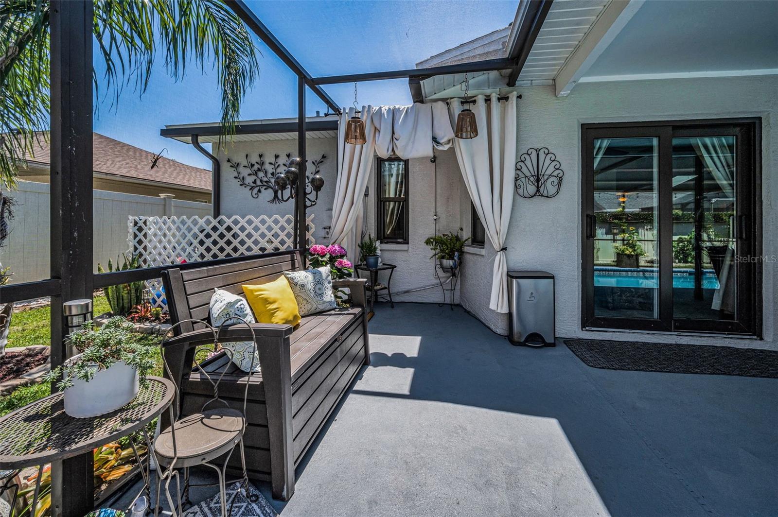 HUNTERS RIDGE - Residential