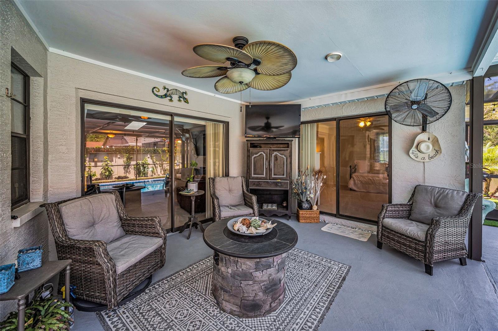 HUNTERS RIDGE - Residential