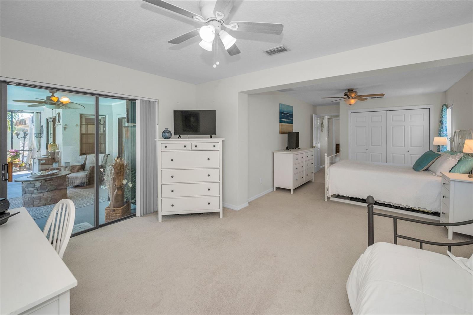 HUNTERS RIDGE - Residential