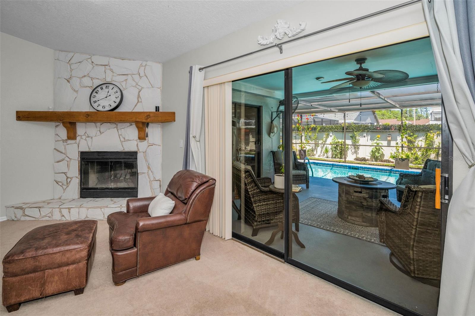 HUNTERS RIDGE - Residential