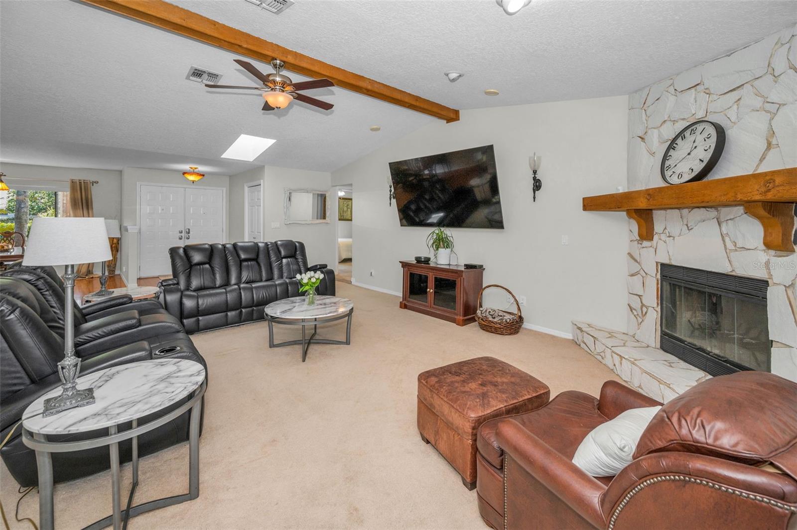 HUNTERS RIDGE - Residential