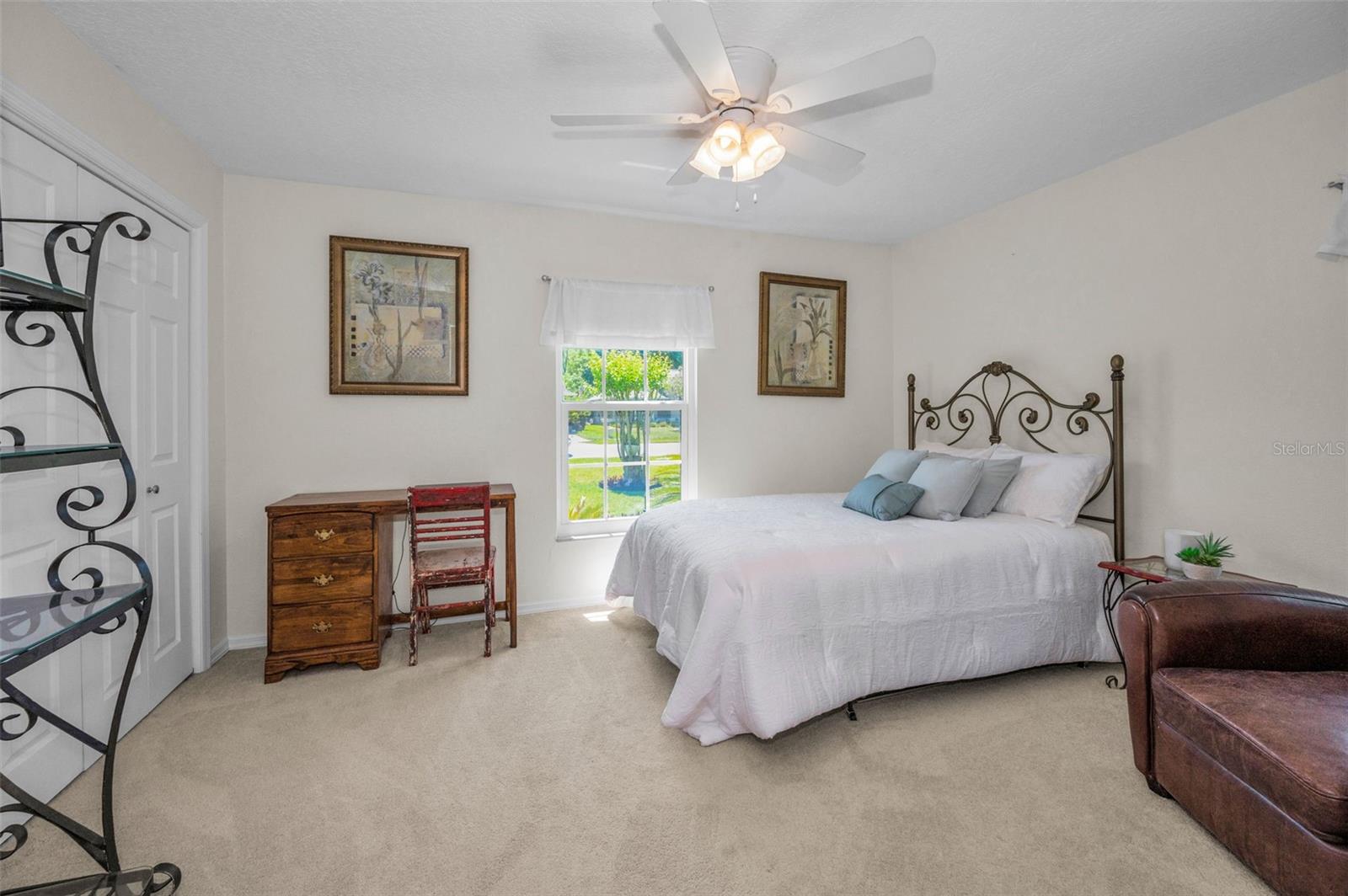 HUNTERS RIDGE - Residential