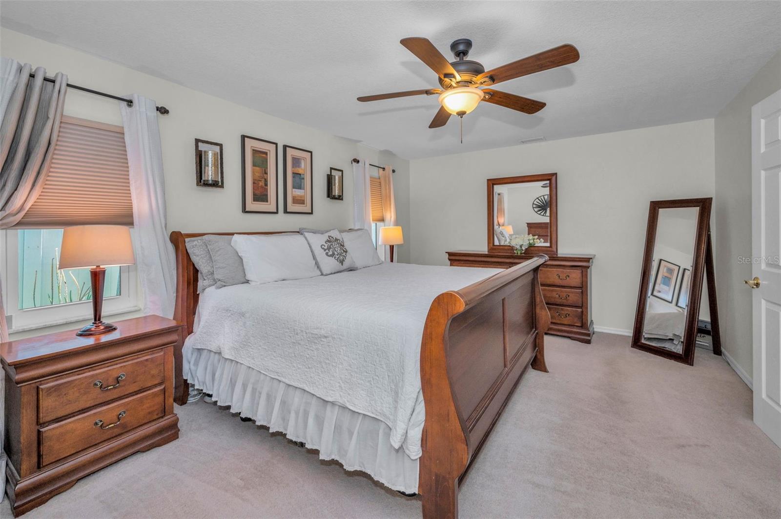 HUNTERS RIDGE - Residential