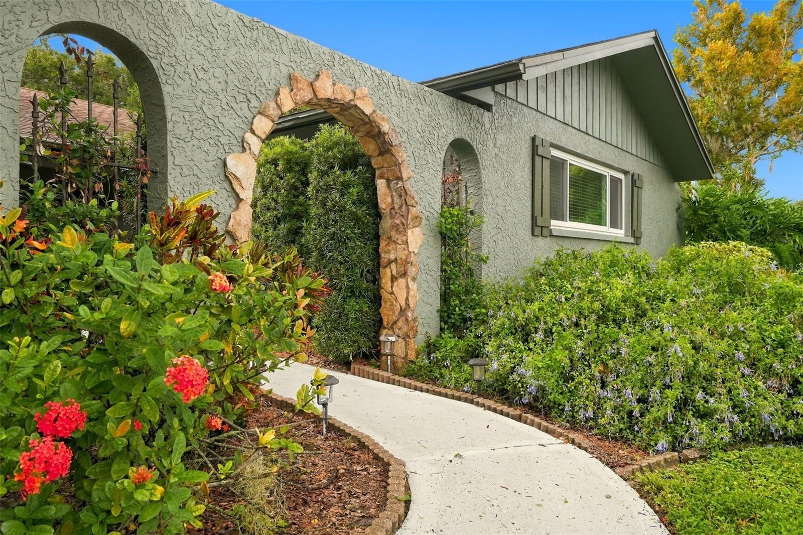 1297 PEACH TREE DRIVE