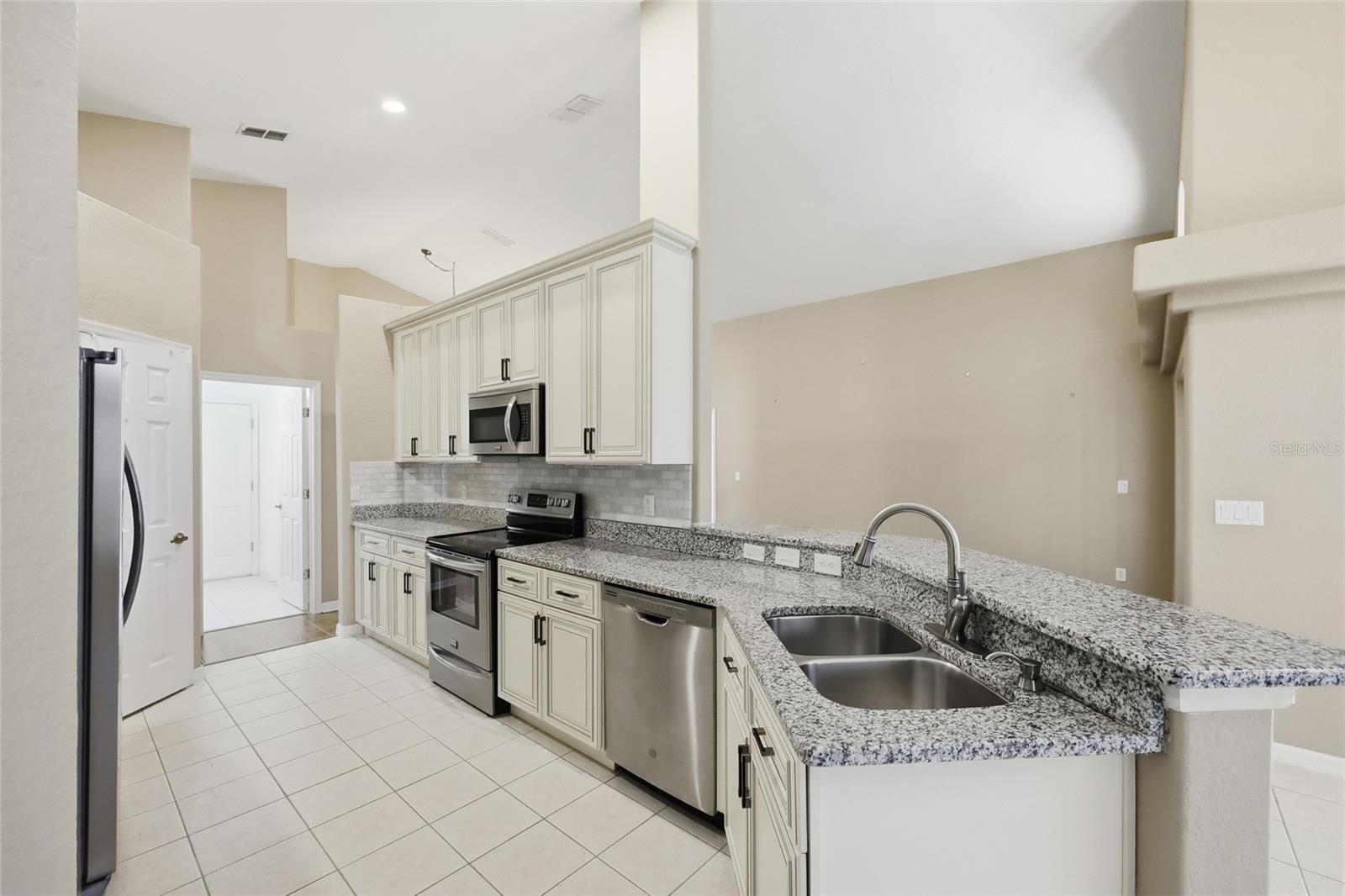 CONWAY GROVES - Residential