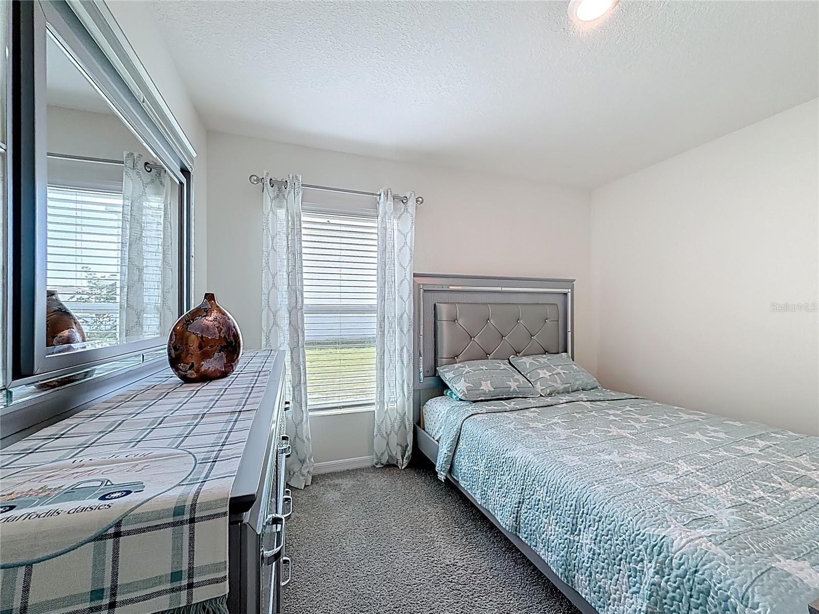 MARION OAKS UN EIGHT FIRST RE - Residential