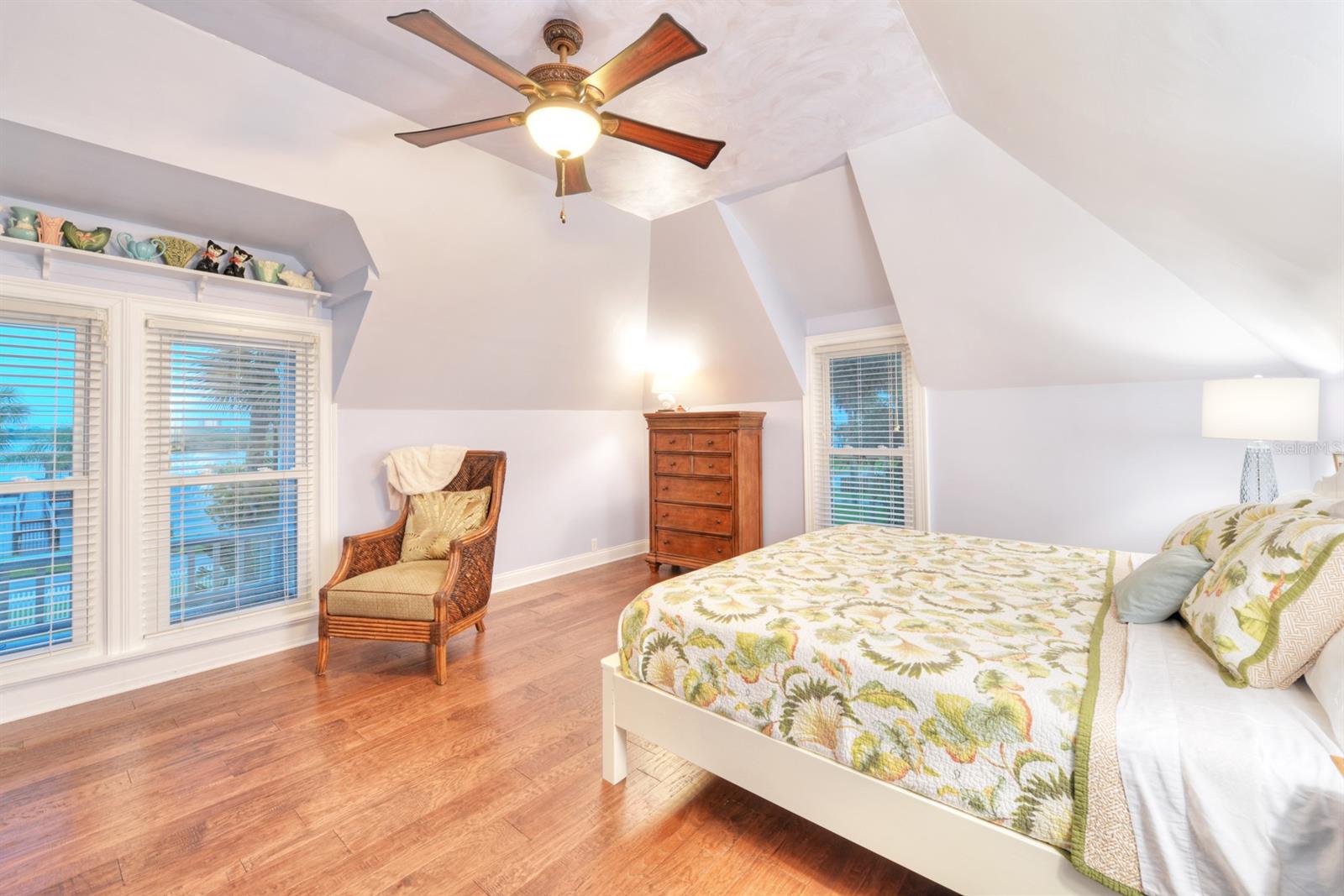 Bunch Elizabeth Grant - Residential