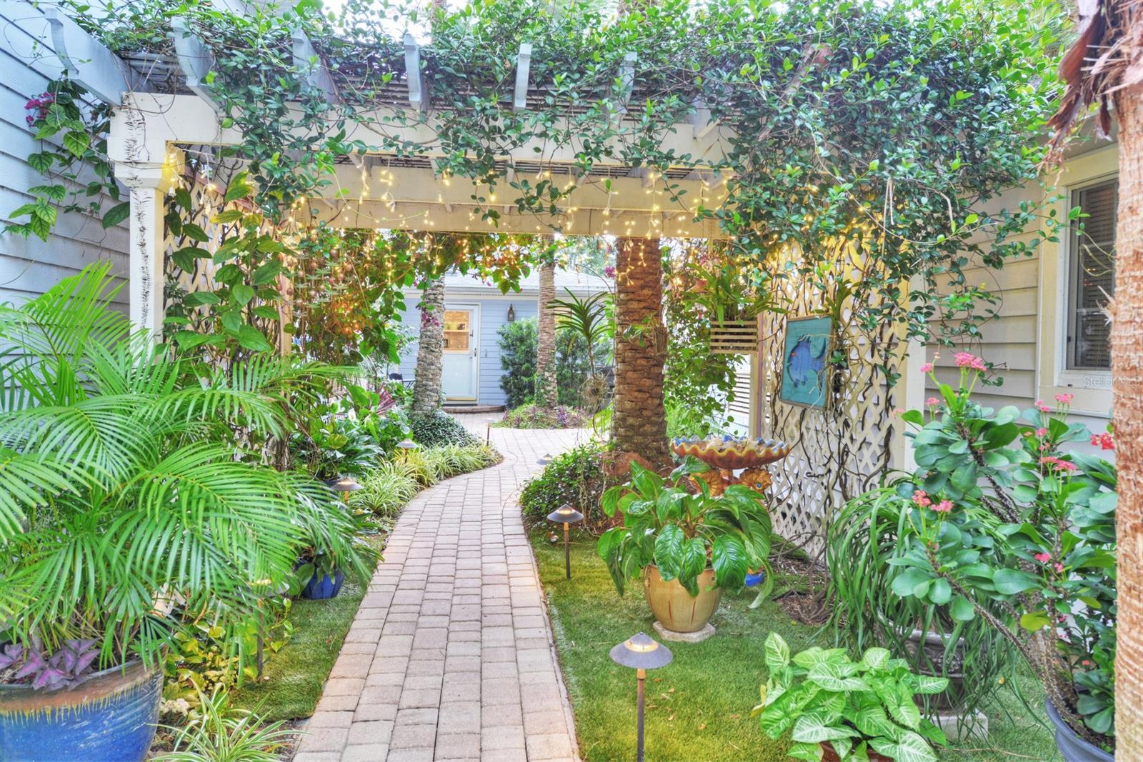 Bunch Elizabeth Grant - Residential