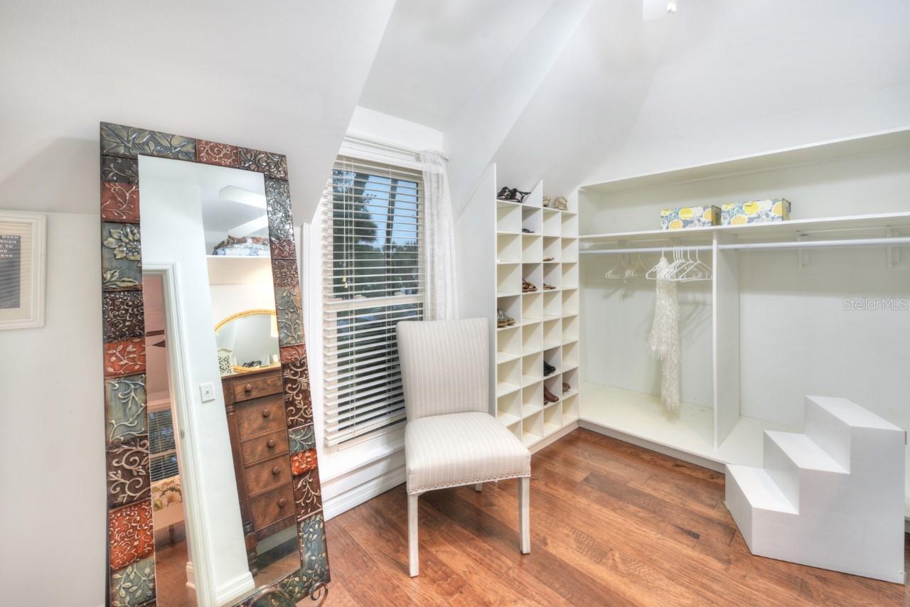 Bunch Elizabeth Grant - Residential