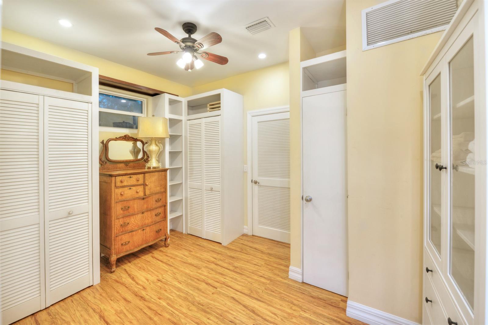 Bunch Elizabeth Grant - Residential