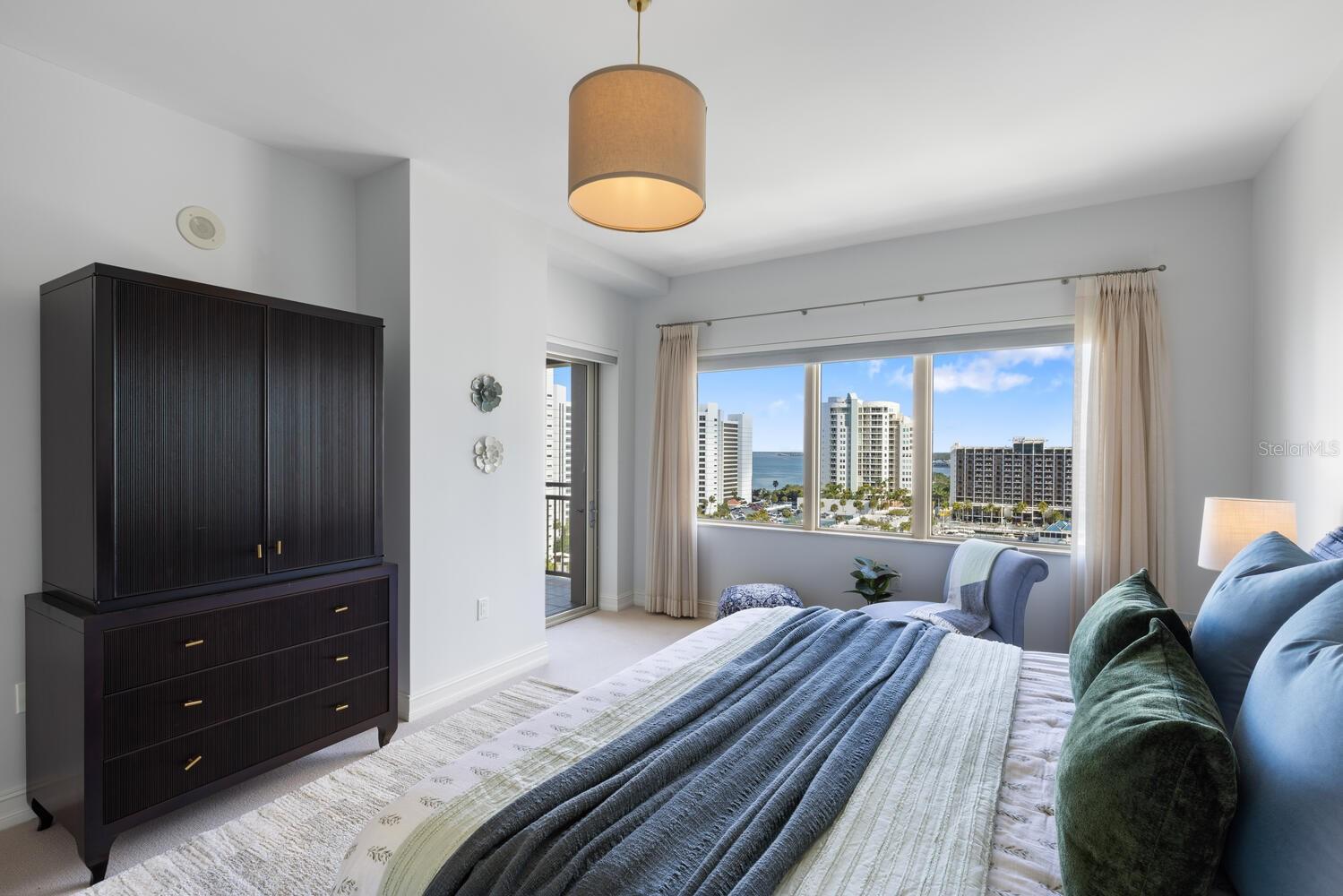 THE RESIDENCES - Residential